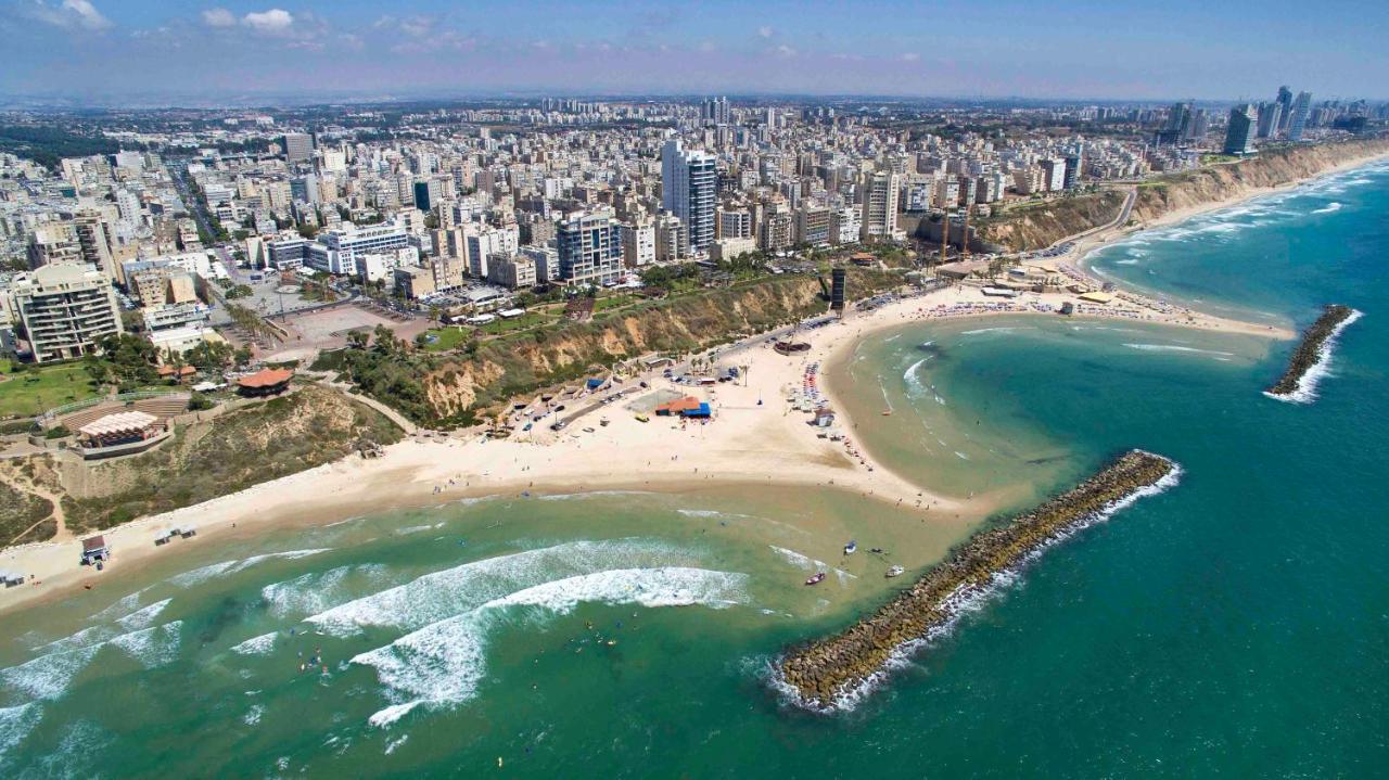 King David Apartment On The Sea Netanya Exterior photo